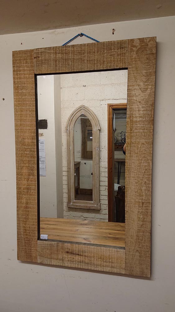 <p>Wooden Mirror</p><p>110 cm x 70 cm</p>
